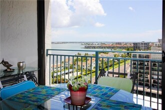 1380 Gulf Blvd in Clearwater, FL - Building Photo - Building Photo