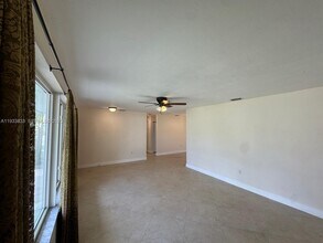 18600 SW 97th Ave in Cutler Bay, FL - Building Photo - Building Photo