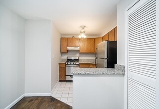 130 Bloomfield St in Hoboken, NJ - Building Photo - Building Photo