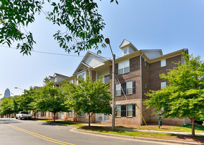 Crest Gateway Apartments