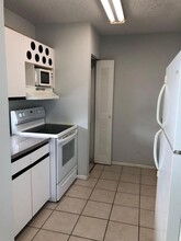 333 SW 86th Ave, Unit 202 in Pembroke Pines, FL - Building Photo - Building Photo