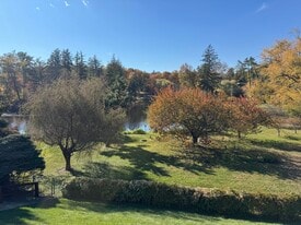 193 Park St in New Canaan, CT - Building Photo