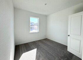 9723 Pettus Crk Dr in Cypress, TX - Building Photo