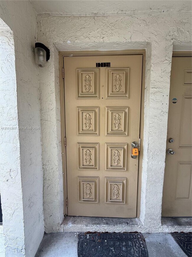 11120 Royal Palm Blvd in Coral Springs, FL - Building Photo - Building Photo