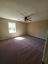 7035 Evergreen Rd in Mechanicsville, VA - Foto de edificio - Building Photo