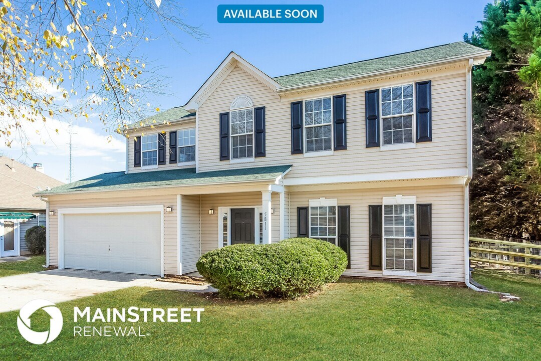 5811 Timber Falls Pl NW in Concord, NC - Building Photo