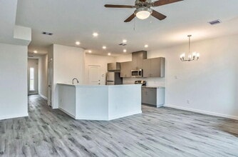 13306 Galaga St in Houston, TX - Building Photo - Building Photo