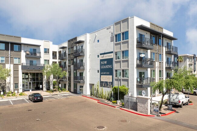 Slate Scottsdale in Phoenix, AZ - Foto de edificio - Building Photo