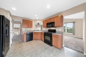 1456 Crimson Ln in Yorkville, IL - Building Photo - Building Photo