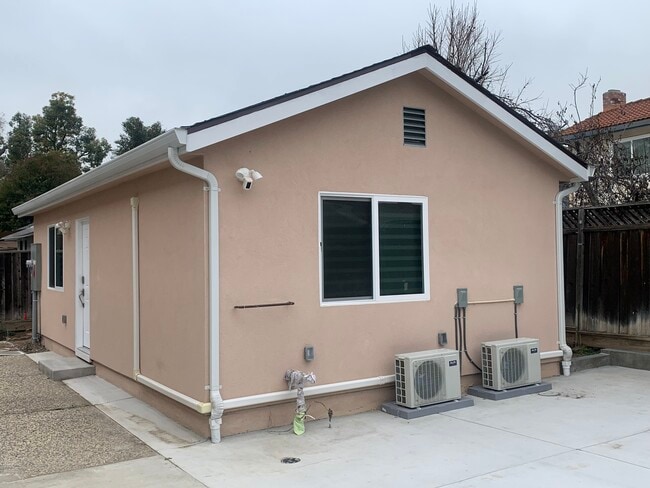 4994 Berkeland Ct, Unit 2 in San Jose, CA - Building Photo - Building Photo