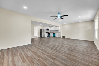 220 Kay Ln in Saginaw, TX - Foto de edificio - Building Photo