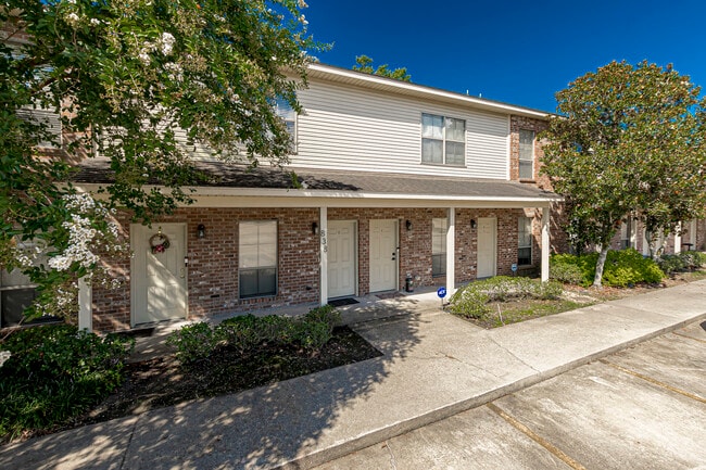 property at 838 Meadow Bend Dr