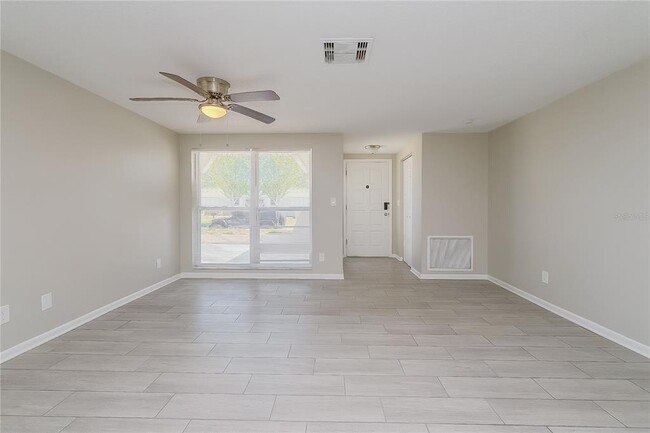 9141 Haverford Ln in Port Richey, FL - Building Photo - Building Photo