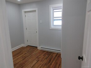 949 E 213th St in Bronx, NY - Building Photo - Building Photo