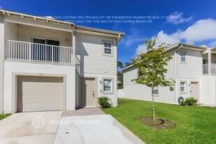 159 Carol Susan Ln in Fort Pierce, FL - Building Photo