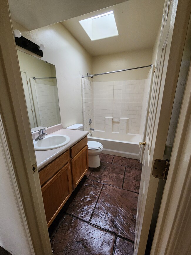 3118 E Blacklidge Dr, Unit #05 in Tucson, AZ - Foto de edificio - Building Photo