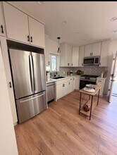 2408 W 102nd St in Inglewood, CA - Building Photo - Building Photo