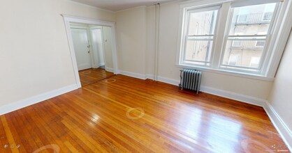 137 Peterborough St, Unit 7 in Boston, MA - Building Photo - Building Photo