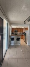 665 NE 195th St-Unit -119 in Miami, FL - Building Photo - Building Photo