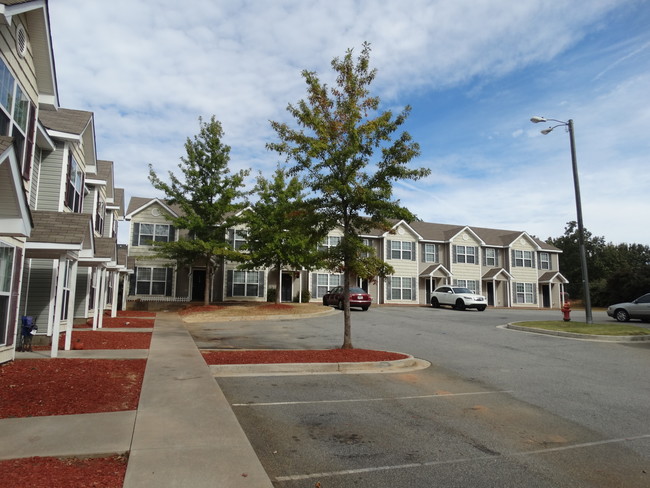 Vineyard Creek in Griffin, GA - Foto de edificio - Building Photo