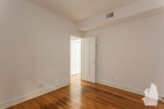 3523 N Broadway, Unit 1E in Chicago, IL - Building Photo - Building Photo