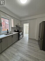 262 Clinton St in Toronto, ON - Building Photo