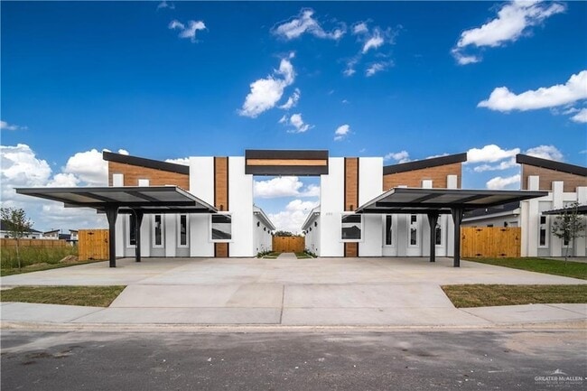 608 N Onyx Ave