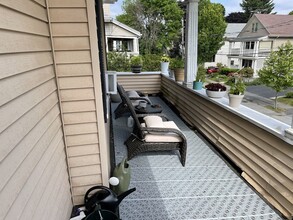 12 Chester Rd in Belmont, MA - Building Photo - Building Photo