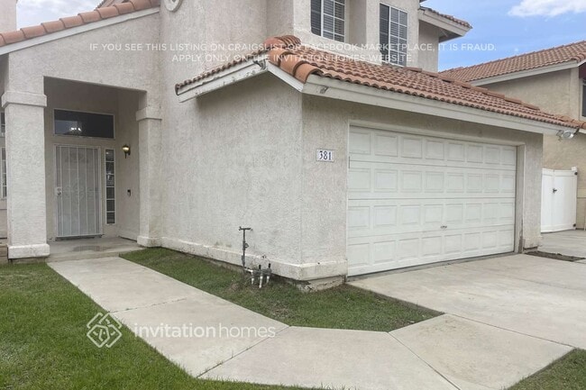 381 Via Capri in Hemet, CA - Building Photo - Building Photo