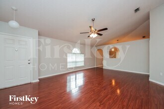 3122 Whispering Trails St in Winter Haven, FL - Building Photo - Building Photo