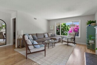 2225 Grove Ave in Orange, CA - Building Photo - Building Photo