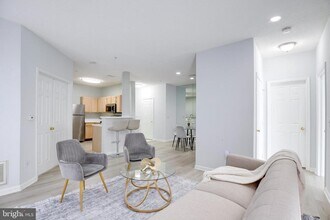 14302 Rosy Ln in Centreville, VA - Building Photo - Building Photo