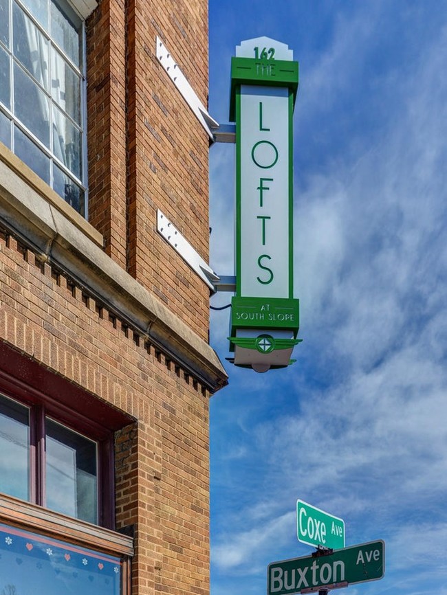 The Lofts at SS/150 in Asheville, NC - Foto de edificio - Building Photo