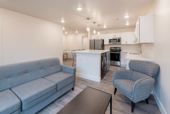 911 S Main St in Ann Arbor, MI - Foto de edificio - Building Photo