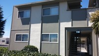 710 1st St in Rodeo, CA - Foto de edificio - Building Photo