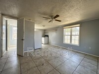 316 46th St in Lubbock, TX - Foto de edificio - Building Photo