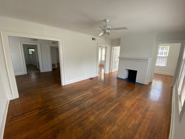 property at 702 Maupas Ave