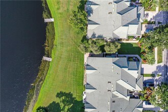 1687 SW Harbour Isles Cir in Port St. Lucie, FL - Building Photo - Building Photo