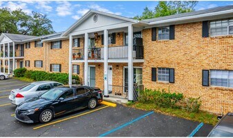 Windsor Arms Apartments in Jacksonville, FL - Building Photo