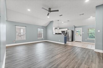 11919 Piney Bend Dr in Tomball, TX - Building Photo - Building Photo