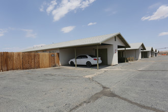 Blue Horizon Apartments in Twentynine Palms, CA - Building Photo - Building Photo