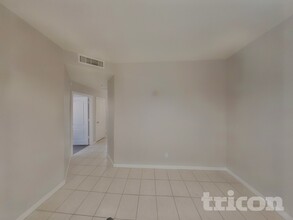 1406 W Emerald Ave in Mesa, AZ - Building Photo - Building Photo