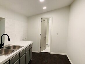 605 W Neil Armstrong Pl in Tishomingo, OK - Building Photo - Building Photo