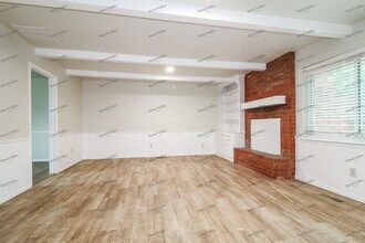 2300 NW 114th St in Oklahoma City, OK - Building Photo - Building Photo