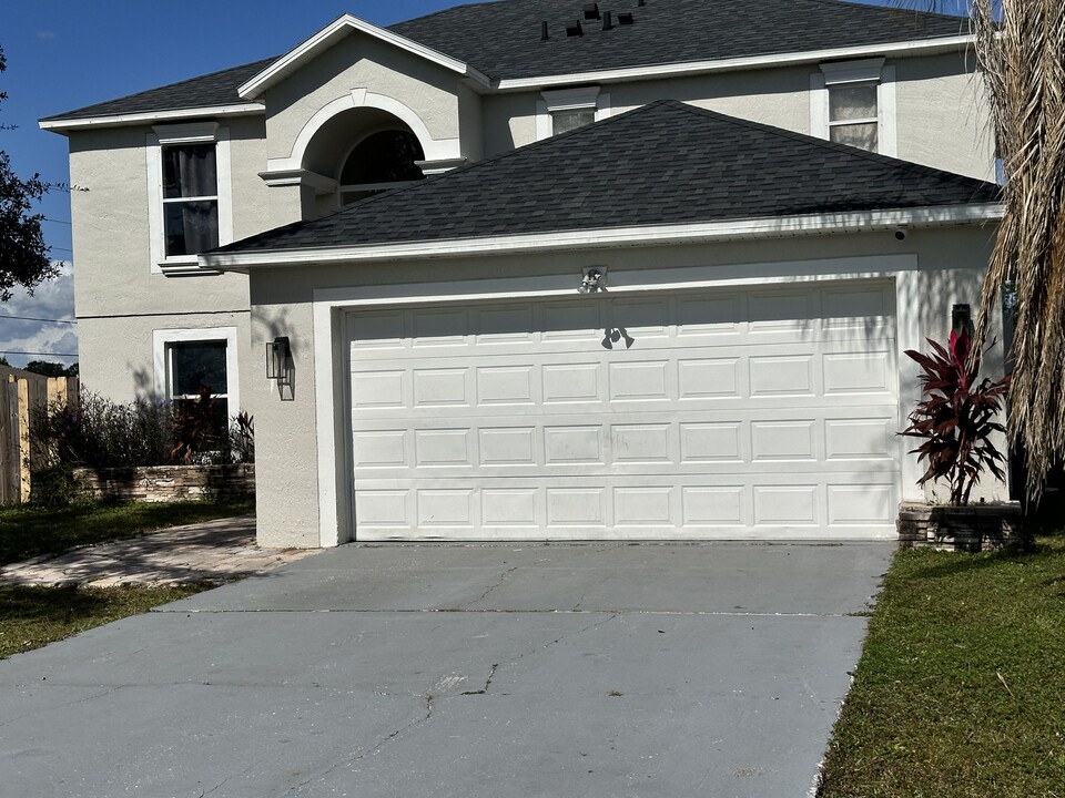 1 Coventry Ct in Kissimmee, FL - Building Photo