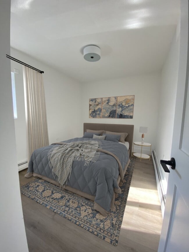 500 E 7th St, Unit 10 in Boston, MA - Foto de edificio - Building Photo