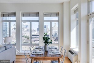 1900 Hamilton St in Philadelphia, PA - Building Photo