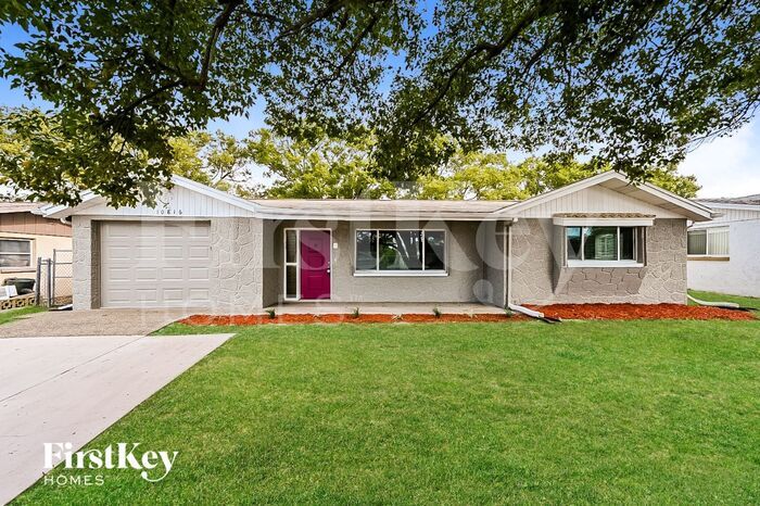 10816 Leeds Rd in Port Richey, FL - Building Photo