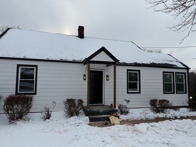 270 Seminole Dr in Madison Heights, VA - Building Photo - Building Photo