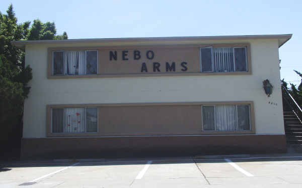 4610 Nebo Dr in La Mesa, CA - Building Photo - Building Photo